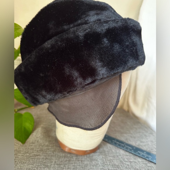 Thinsulate ~ Cossack~ Russian Style ~ Hat - Picture 3 of 8